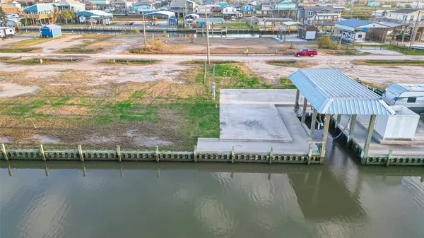 Crystal Beach, TX 77650,1109 Gator PT