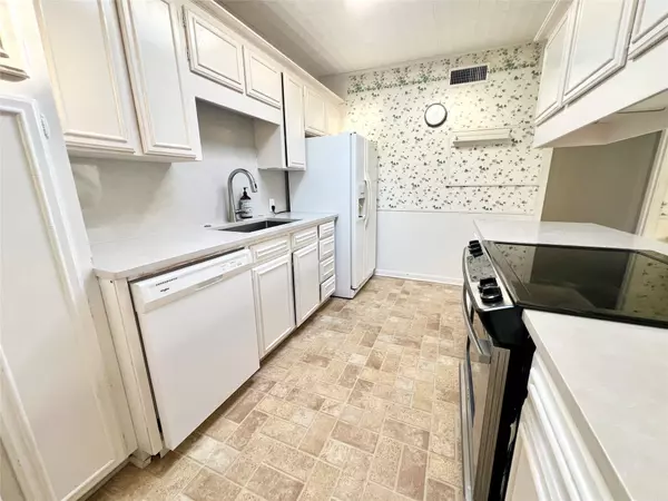 Texas City, TX 77590,1801 18th AVE N