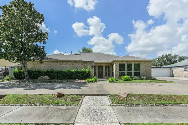 Houston, TX 77071,8023 Oakington DR