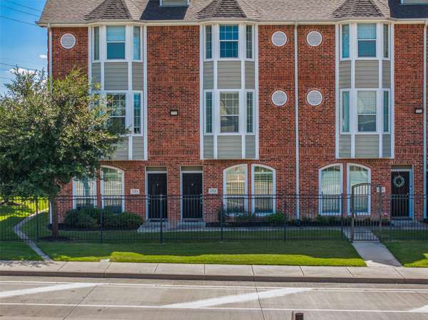 1198 Jones Butler RD #1702, College Station, TX 77840