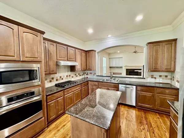 Houston, TX 77055,7608 Janak DR