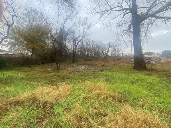 1316 W Little York RD, Houston, TX 77091