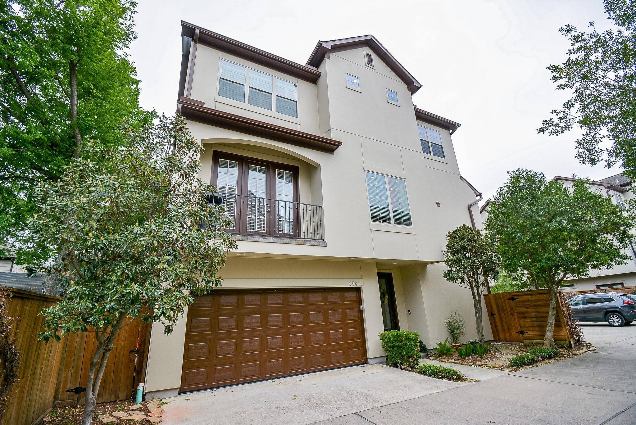 909 W 22nd ST #I, Houston, TX 77008