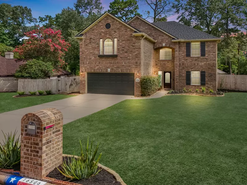 16506 E Kingscoate DR, Crosby, TX 77532