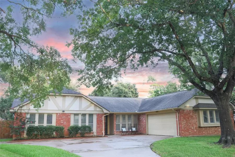 3911 Cypress Lake DR, Spring, TX 77388