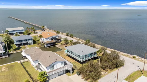 3726 Concho Key, Galveston, TX 77554