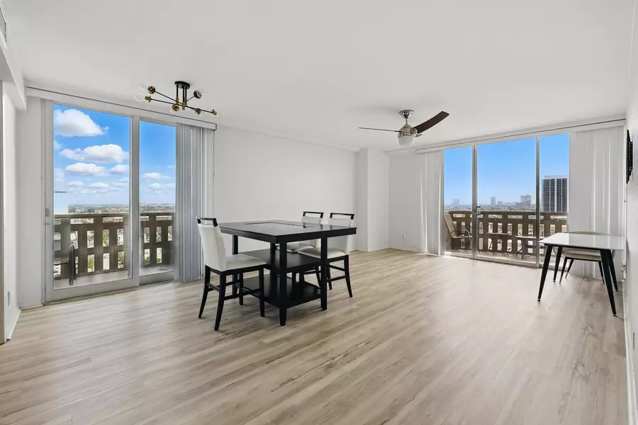 2016 Main ST #1502, Houston, TX 77002