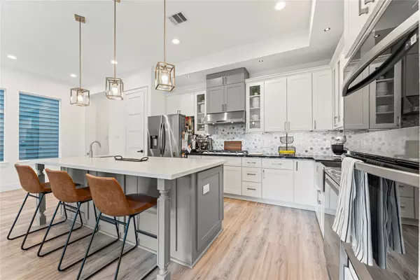 Houston, TX 77043,1228 Wycliffe DR #C