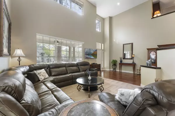 The Woodlands, TX 77381,173 Purple Slate PL