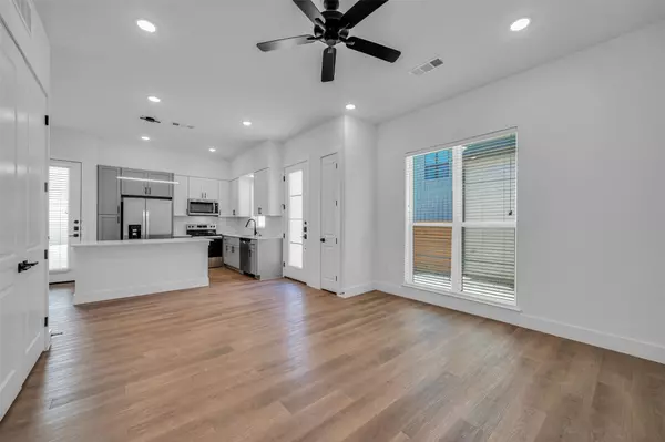 Marble Falls, TX 78654,1601-435 Mustang DR