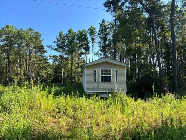 7913 Hawthorne LN, Plantersville, TX 77363