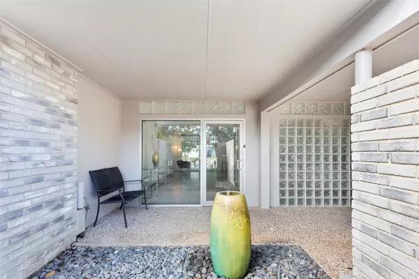 Kemah, TX 77565,67 Harbor LN