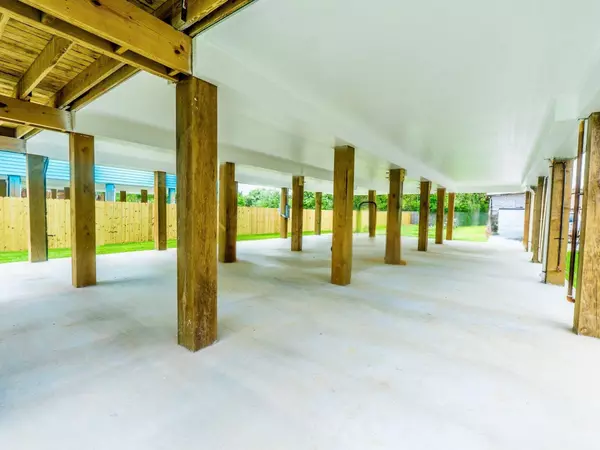 Hitchcock, TX 77563,4620 North Railroad Avenue