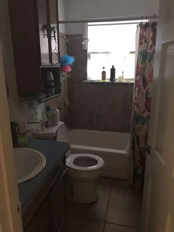 Pasadena, TX 77506,621 Kansas ST