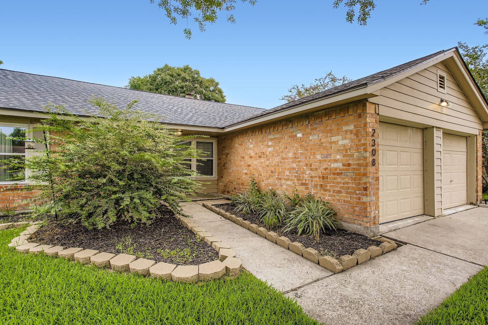 League City, TX 77573,2308 Hampton RD