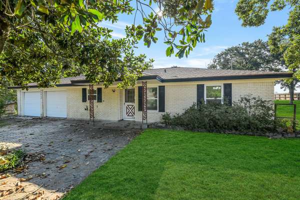 24805 Shannon ST, Hempstead, TX 77445