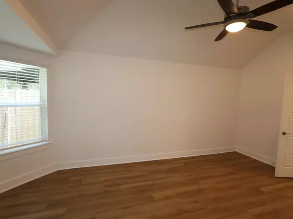 Tomball, TX 77377,20706 Draper RD