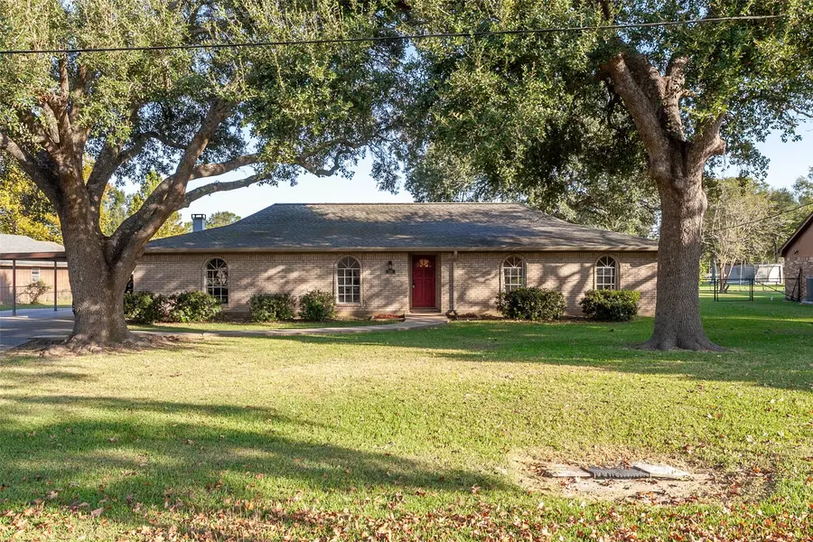 3381 Carpenter RD, Orange, TX 77630