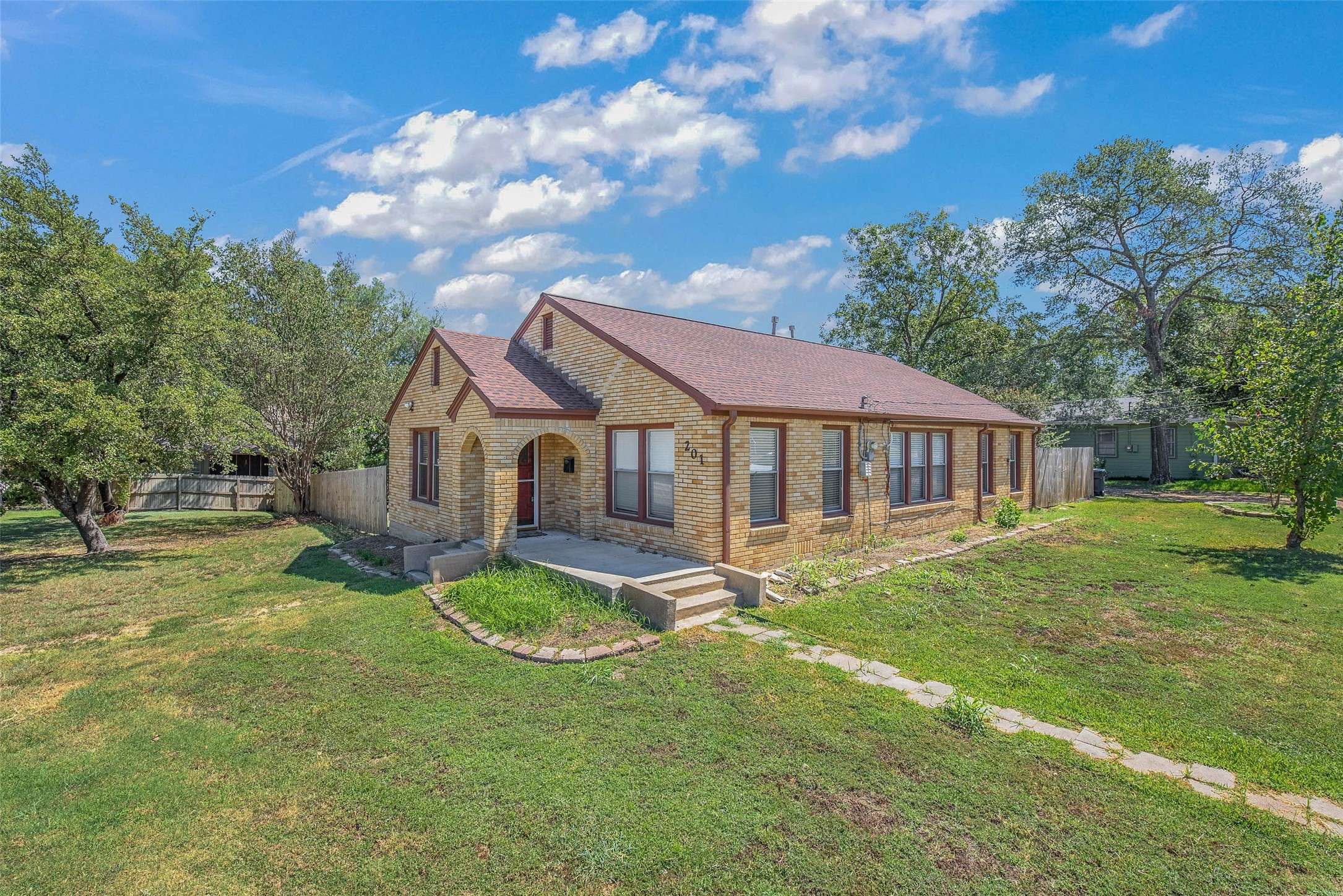 Bryan, TX 77803,201 N Coulter DR