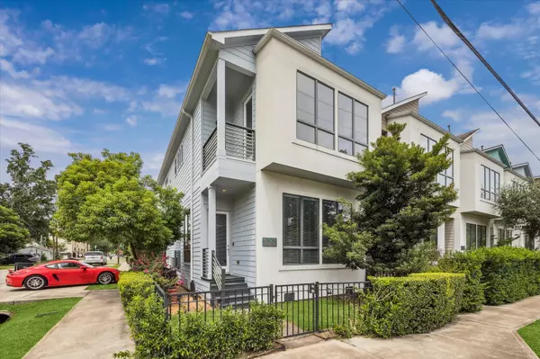 1431 W 24th ST, Houston, TX 77008
