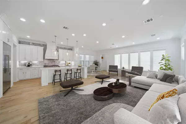 Houston, TX 77008,914 Waverly ST