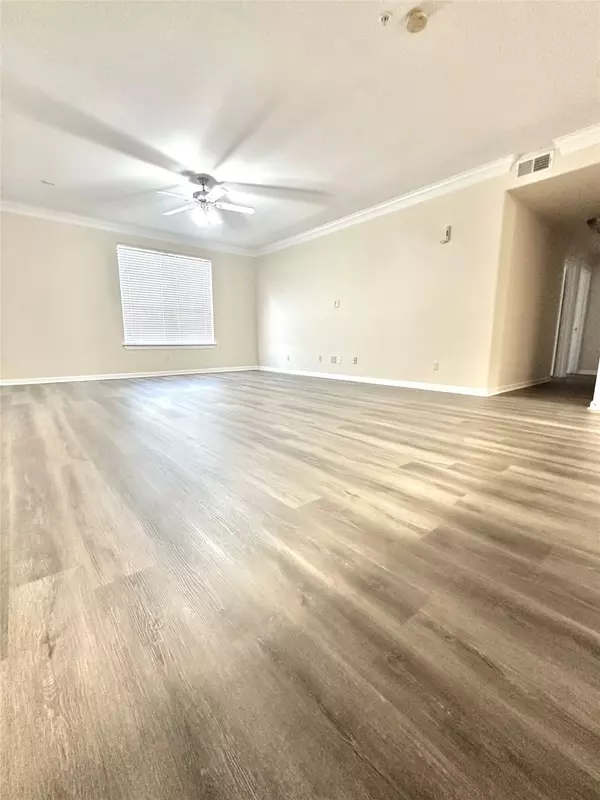 Houston, TX 77072,6611 W Sam Houston Pkwy S #2C