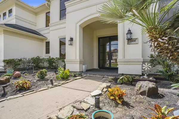 Seabrook, TX 77586,2914 N Island DR