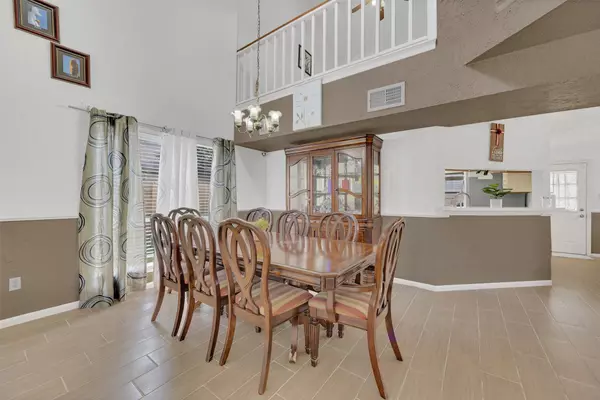 Houston, TX 77083,15619 Beechnut ST