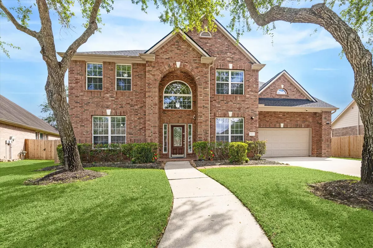 Sugar Land, TX 77479,5211 Emerald Trace CT