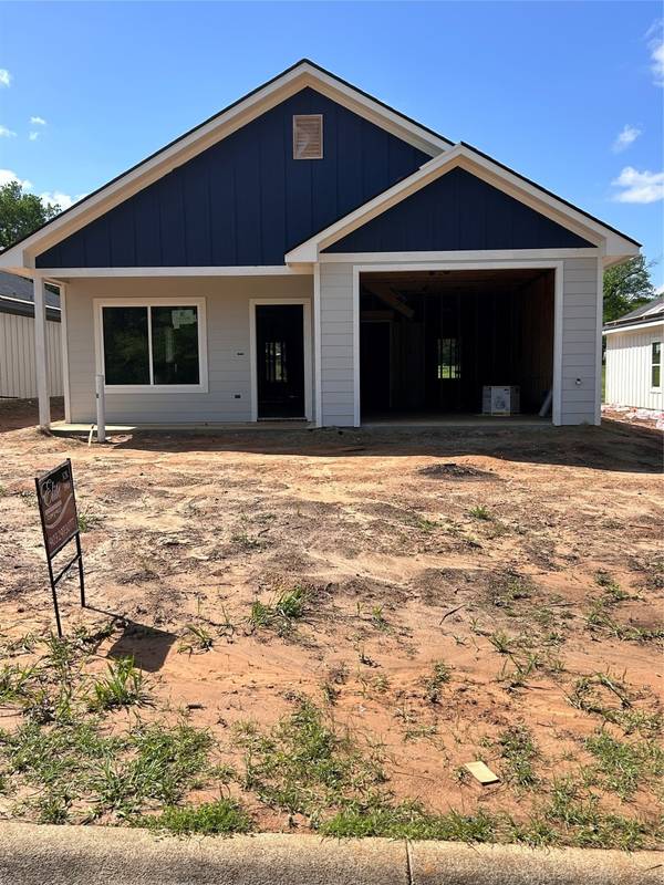 390 Alexander Street, Kilgore, TX 75662