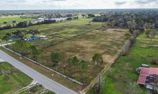 Brazoria, TX 77422,3527 County Road 353