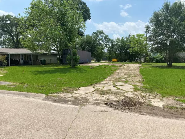 Houston, TX 77033,6178 Lyndhurst DR