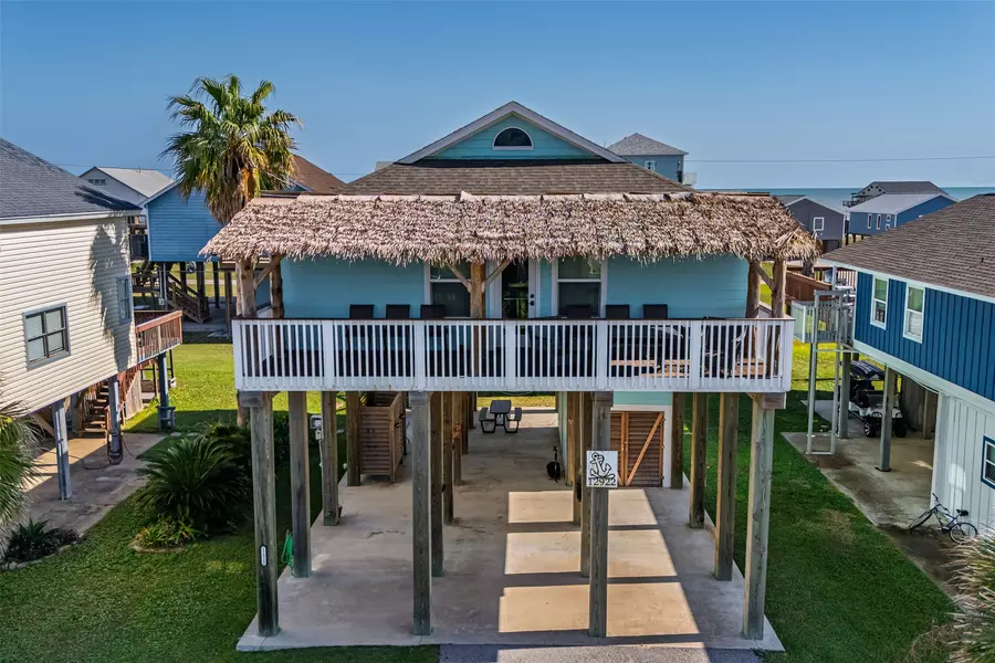 12922 Buccaneer Pkwy, Freeport, TX 77541