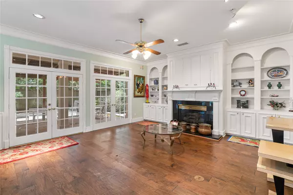 Bellaire, TX 77401,534 Chelsea ST