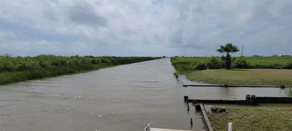 Gilchrist, TX 77617,1224 4th ST