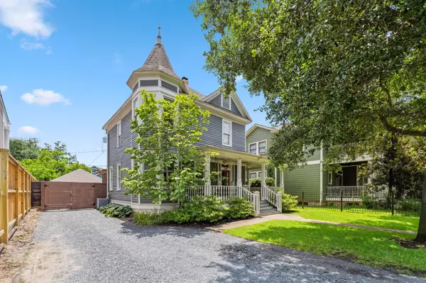 2014 Cortlandt ST, Houston, TX 77008