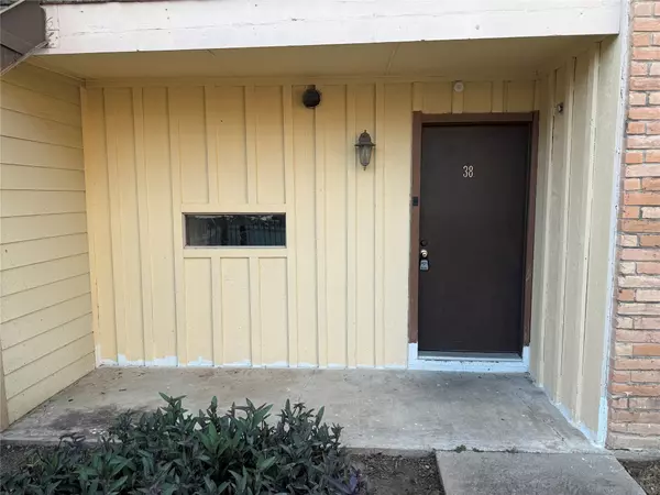8110 Albacore DR #38, Houston, TX 77074
