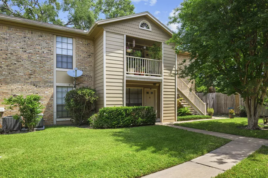 1311 Antoine DR #111, Houston, TX 77055