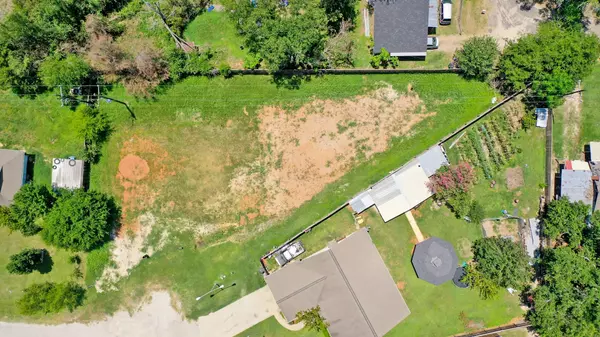 Madisonville, TX 77864,111 Ash ST