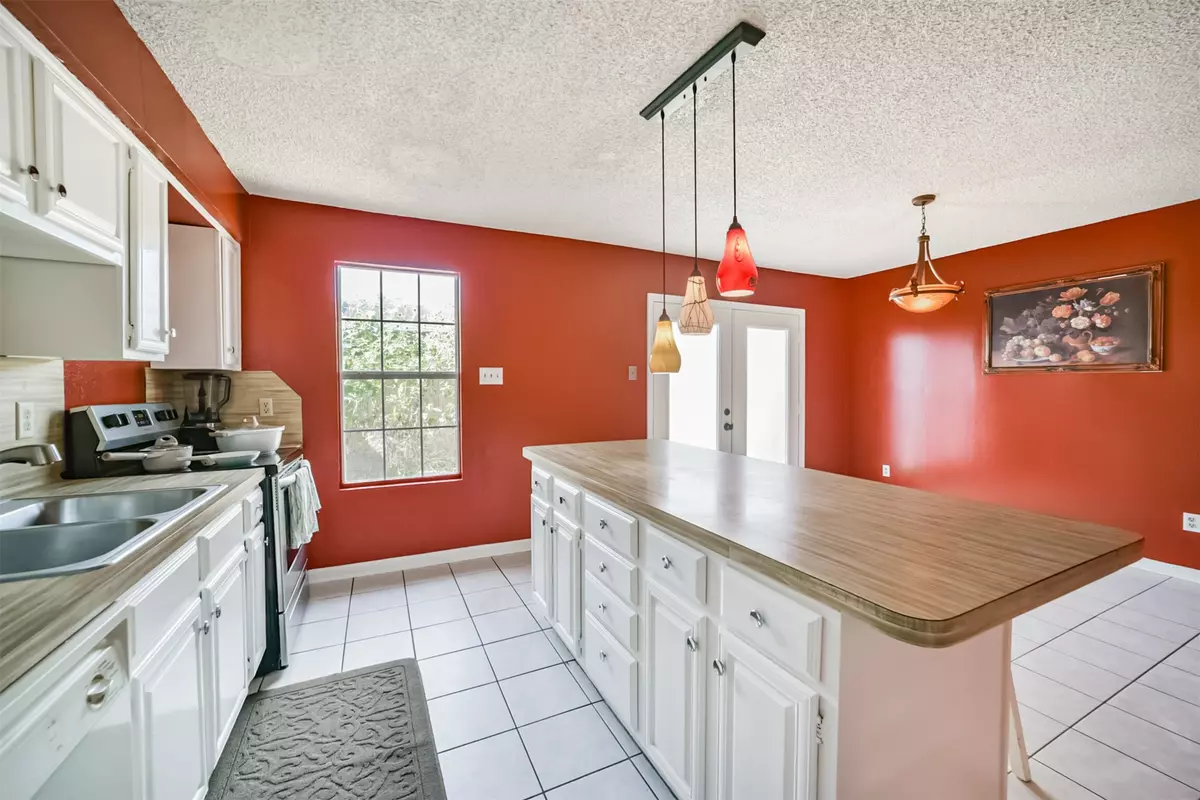 Houston, TX 77036,9345 Westwood Village DR #30