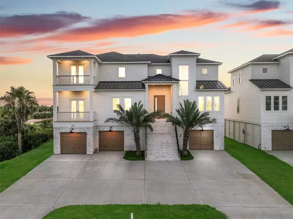 430 81st ST, Galveston, TX 77554