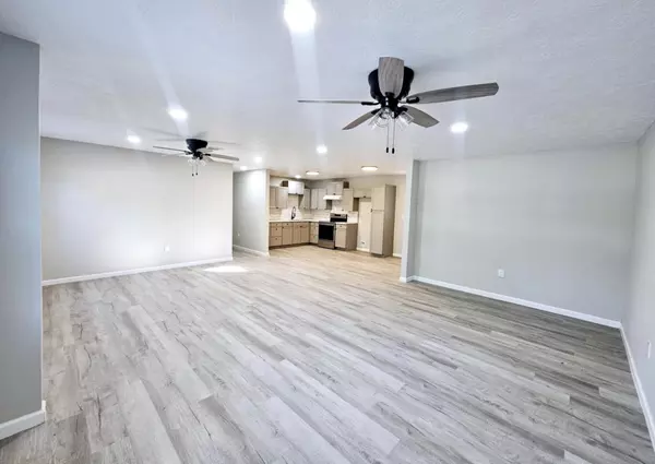 Beaumont, TX 77705,5190 Parkview DR