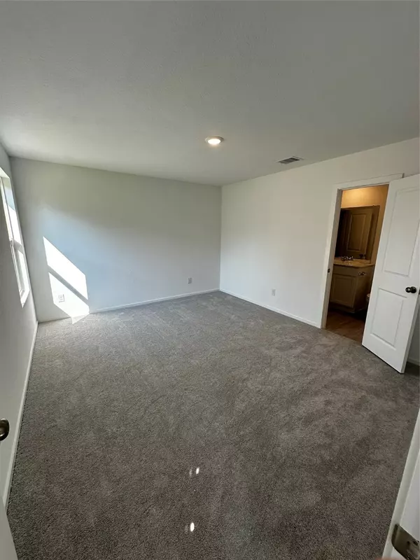 Houston, TX 77016,10707 Lavender Cotton LN