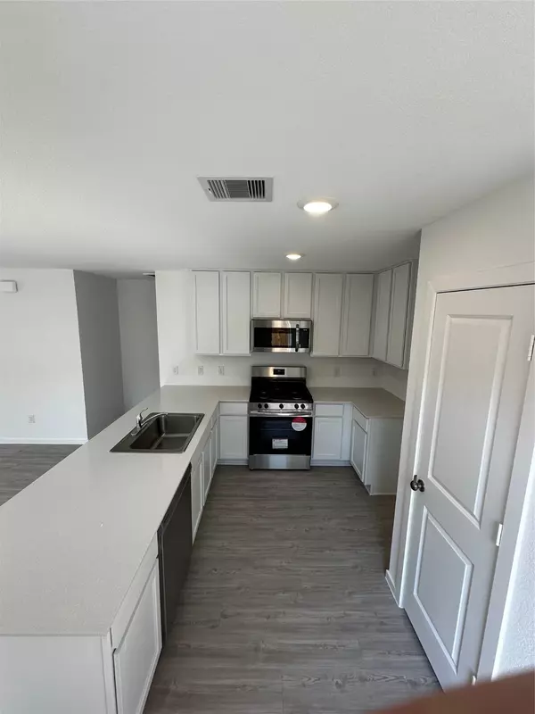 Houston, TX 77016,10707 Lavender Cotton LN