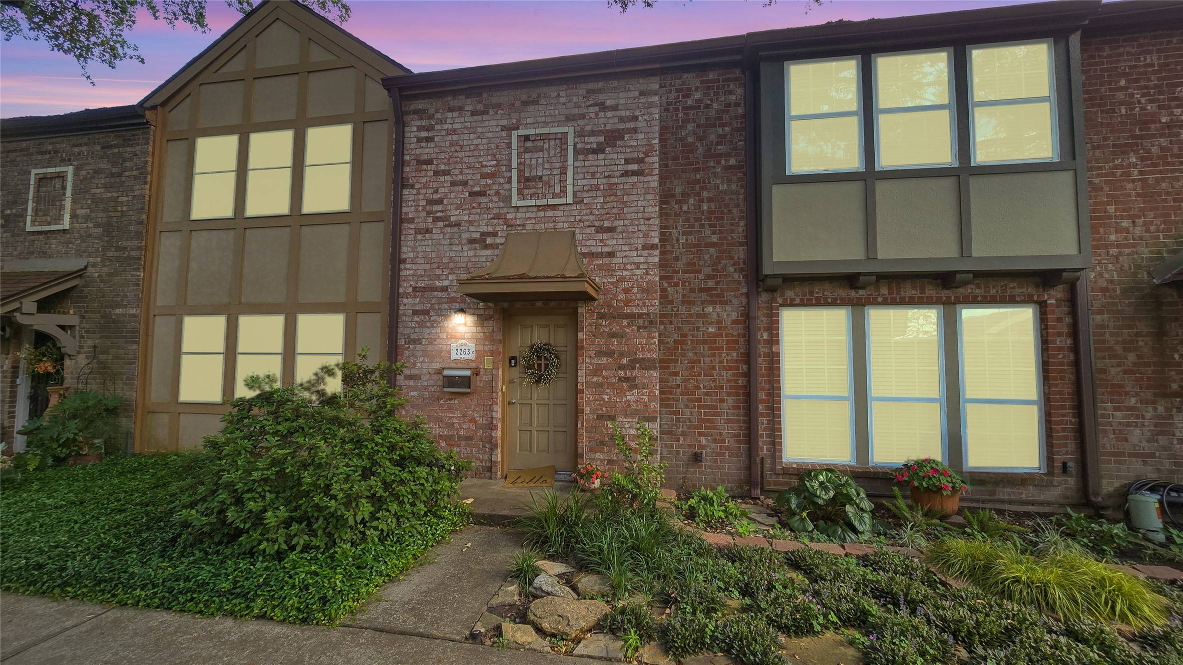 Houston, TX 77043,2263 Triway LN