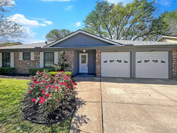 5108 Halbert DR, Pearland, TX 77581