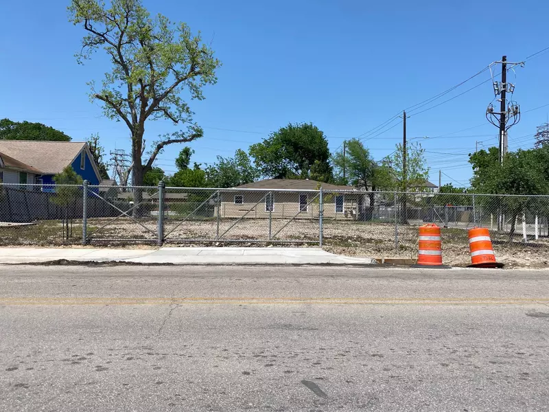 2403 & 2405 Elysian ST, Houston, TX 77009