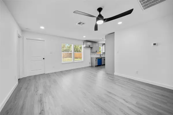 Houston, TX 77016,6319 Annunciation ST