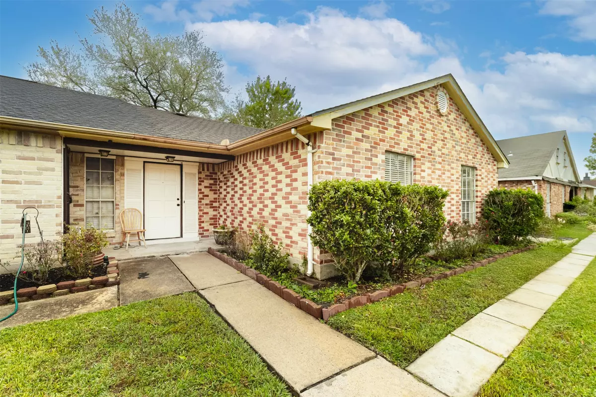 Houston, TX 77083,9507 Wellsworth DR