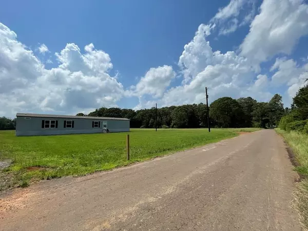 Garrison, TX 75946,11312 County Road 3253 E